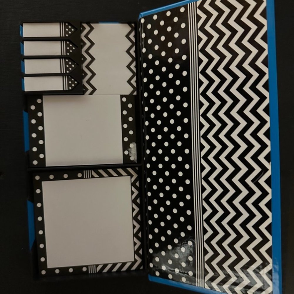 Black & White Sticky Notes - Picture 2 of 2
